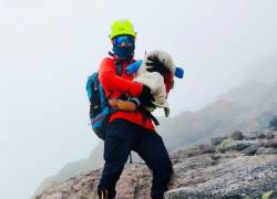 Rescate de un bebé en el volcán Cayambe.