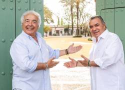 Antonio Romero y Rafael Ruiz, 'Los del Río', conducen el documental 'Macarena' que hace un repaso sobre la canción que luego de 30 años continua siendo una de las más conocidas mundialmente.