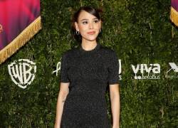 Fotografía del 6 de marzo de 2022 donde se observa a la actriz y cantante Danna Paola mientras posa para una alfombra roja.