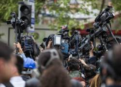 Amenazan a periodista del Diario Expreso: lanzan 'tumbacasas' afuera de su vivienda
