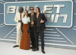 Los actores Brian Tyree Henry, Joey King, Brad Pitt y Aaron Taylor-Johnson durante el estreno de Bullet Train en Londres.
