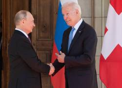 Biden tomó la iniciativa y tendió la mano a Putin. Siempre es mejor verse cara a cara, dijo el mandatario estadounidense.