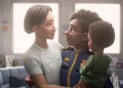 El personaje de Alicia Hawthorne, una guardabosques espacial y la mejor amiga de Buzz Lightyear, forma una familia con una mujer en la película.