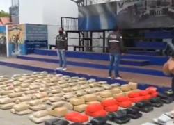 La Policía decomisó 378 kilos de marihuana que estaban ocultos en un camión que transitaba en Guayaquil.