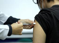 Según el vacunómetro del MSP, hasta el 18 de agosto se registraron 5’919.425 personas completamente vacunadas (esquemas doble dosis).