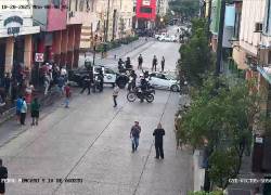 La situación obligó a evacuar a comerciantes y clientes, además de cerrar temporalmente los locales dentro del perímetro acordonado.