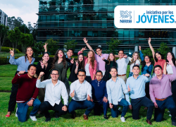 Jóvenes ecuatorianos que forman parte de los diversos programas de la Iniciativa por los Jóvenes de Nestlé.