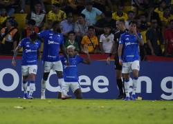 Jugadores de Cruzeiro celebraron la anotación realizada a Barcelona SC por Copa Libertadores.