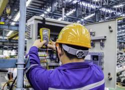 Mecánicos, operadores de mantenimiento, supervisores de producción y personal logístico son esenciales para la reactivación industrial.