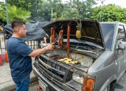 'Los ahumados del chanchito’ es una parrilla móvil ubicado en Florida Norte, en Guayaquil.
