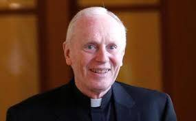 Exobispo en EEUU admite que encubrió abusos sexuales a niños durante 25 años