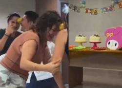 Combo de imágenes que muestra a personas bailando en una sala de audiencias de una unidad judicial del Guayas.