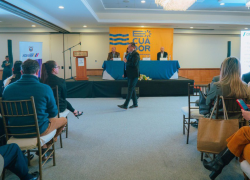 El ministro de Turismo, Mateo Estrella, anunciando la inversión.