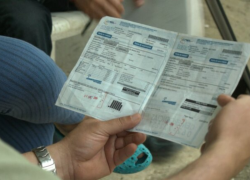 Fotografía referencial de una planilla de luz.