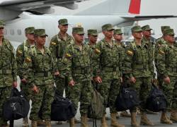 Varios de los cientos de militares seleccionados para el despliegue masivo en Ecuador.