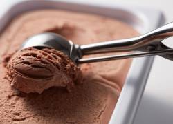 Fotografía referencial de heleado de chocolate.