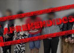 Fotografía con blur que muestra a los detenidos por el procedimiento.