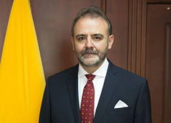 Fotografía del diplomático Cristian Espinoza.