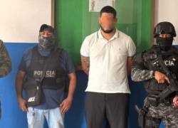 Fotografía que muestra a Leonardo M. tras ser capturado en un operativo militar.