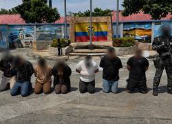Fotografía que muestra a los aprehendidos en el oeprativo contra la presunta red de trata de personas.