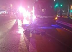 El hecho ocurrió en la carretera E35, en el sector de La Argentina, mientras en la zona caía una lluvia.