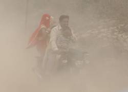 Medidas de emergencia en Nueva Delhi, la capital más contaminada del mundo.