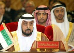 Fue presidente del rico Estado del Golfo que agrupa siete emiratos, entre ellos Dubái y la capital Abu Dabi.