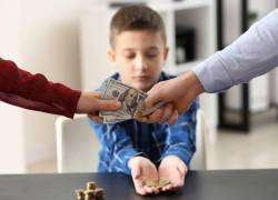 En septiembre y diciembre, los menores reciben doble mensualidad.