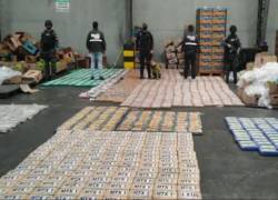 Adulto mayor es procesado por contenedores de banano con toneladas de cocaína en el Puerto de Guayaquil