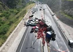Detallan posible motivo del choque múltiple mortal en Guayllabamba: conductor fue procesado por muerte culposa