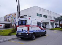 Exteriores del Hospital Universitario de Guayaquil, donde fallecieron 12 neonatos.