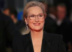 La actriz Meryl Streep es una de las estrellas de Hollywood que dio apoyo monetario a la huelga de actores y escritores que se está realizando en Estados Unidos.