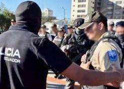 Según la información preliminar de la Fiscalía, una persona fue detenida durante el operativo.