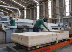 Las exportaciones forestales del Ecuador estuvieron liderada por las manufacturas de balsa, seguida de los tableros de madera, papel y cartón, teca y muebles.