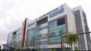 Balacera en hospital de Guayaquil: Un paciente asesinado y policía herido