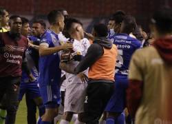 El enfrentamiento se dio tras el partido entre Liga de Quito y Emelec por LigaPro.
