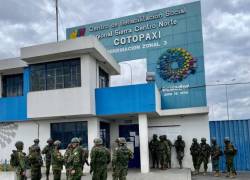 Militares incurrieron en infracción al tratar de ingresar celulares en cárcel de Cotopaxi.