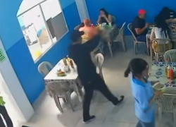 Captura del video que registró el ataque armado ocurrido en el norte de la ciudad portuaria.