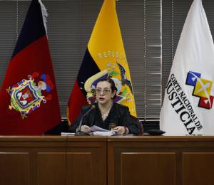 Daniella Camacho cuestiona su descalificación del concurso para fiscal.