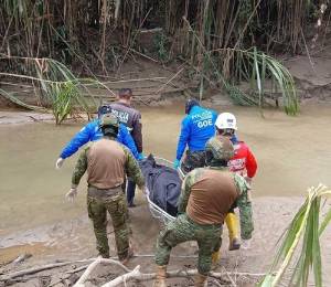 Equipos del Ejército en labores de rescate en Zamora Chinchipe.