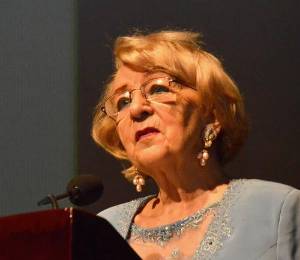 Inge Brückmann de Hollihan, fundadora del Teatro Centro de Arte.