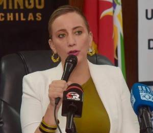 Fiscalía pide prisión preventiva contra prefecta de Santo Domingo por presunto enriquecimiento ilícito