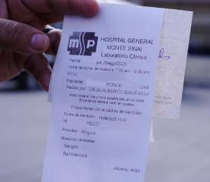 Médicos rechazan acusaciones de Noboa por falta de medicinas: “el problema no está en quien prescribe”