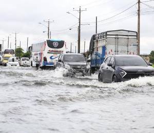 Costa de Ecuador entra en etapa de transición por El Niño: lluvias aumentarán en las próximas semanas
