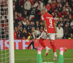 Franco Fagúndez celebrando la anotación de Independiente Santa Fe en el partido ante River Plate por Copa Sudamericana.