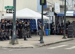 Militares custodian la cárcel de Machala, donde la madruga de este domingo se registró un intento de fuga. El Gobernador anunció que la vigilancia se mantendrá durante toda la jornada.