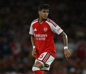 Piero Hincapié, defensa central del Arsenal.