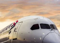 Imagen referencial de avión de LATAM AIRLINES