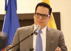 Neira informó que durante 2025 la UAFE reportó USD 1.577 millones en operaciones inusuales a la Fiscalía General del Estado.