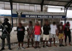 La Policía Nacional realizó 6 allanamientos en Esmeraldas luego del atentado a UPC. Al momento se han aprehendido a 9 personas, entre ellas al presunto autor de la muerte del uniformado.